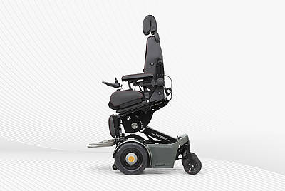 Paravan Rollstuhl mit Elektromotor PR 50 Kantelungsfunktion Kantelung nach vorn